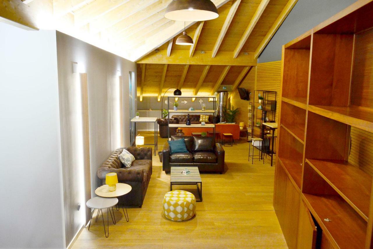 Albergue Alda Pilgrim Leon Bagian luar foto