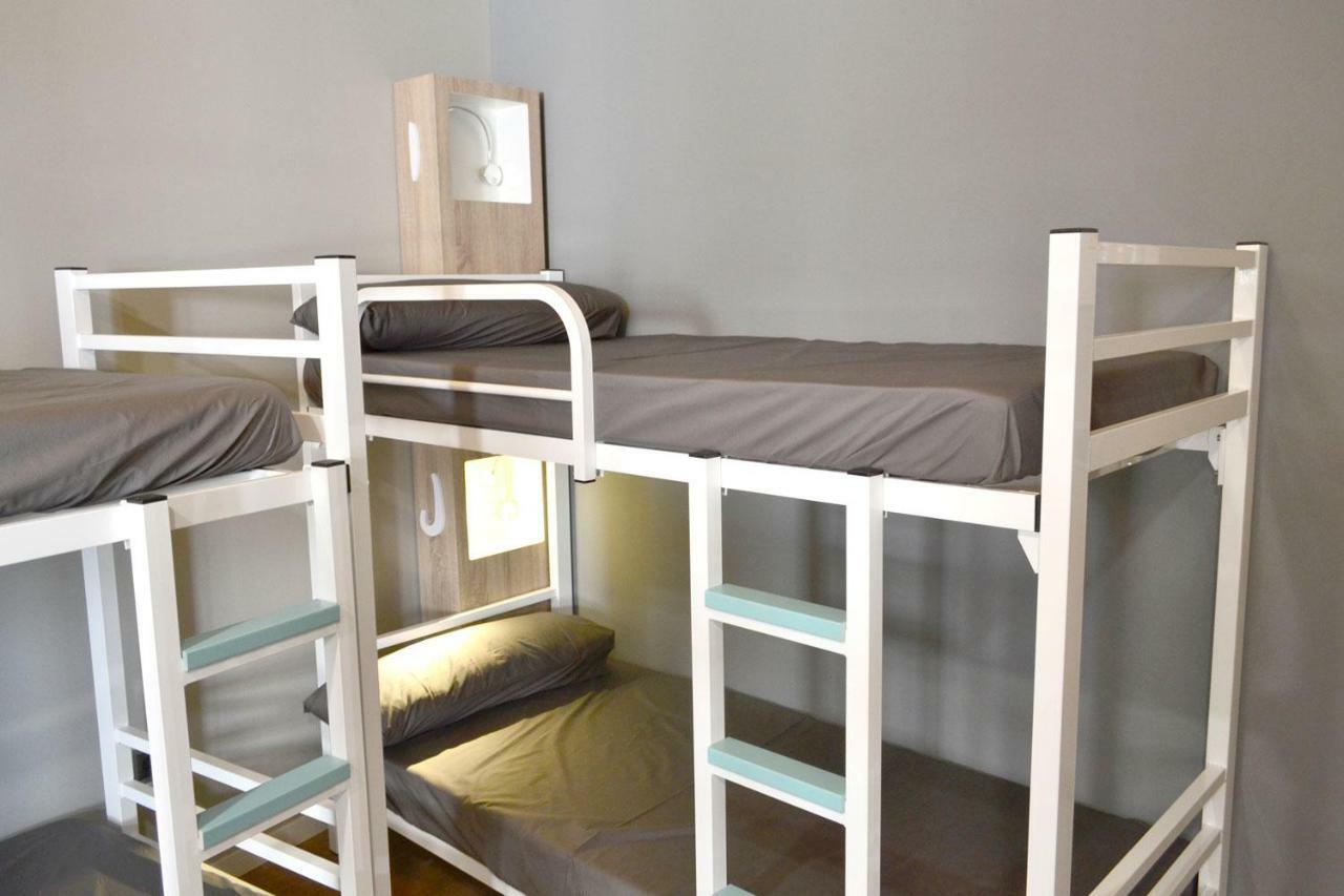 Albergue Alda Pilgrim Leon Bagian luar foto
