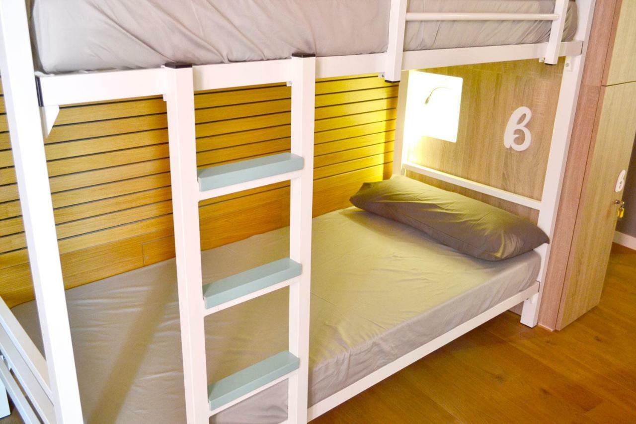 Albergue Alda Pilgrim Leon Bagian luar foto